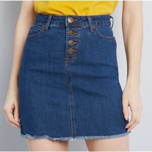 ModCloth Button Fly Denim Mini Skirt Stretch Raw Hem Size 6 Medium